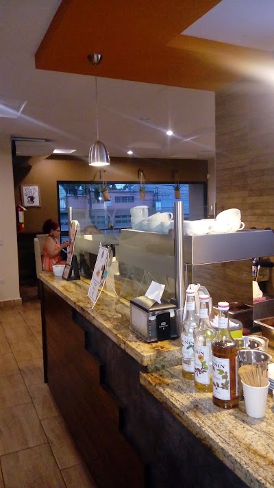 Photos of Incanta Caf&eacute;