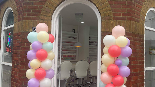 Wormley nails - Visual