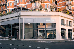 Photo n°1 de Dallara Stradale Paris à Saint-Cloud (Concessionnaire automobile)