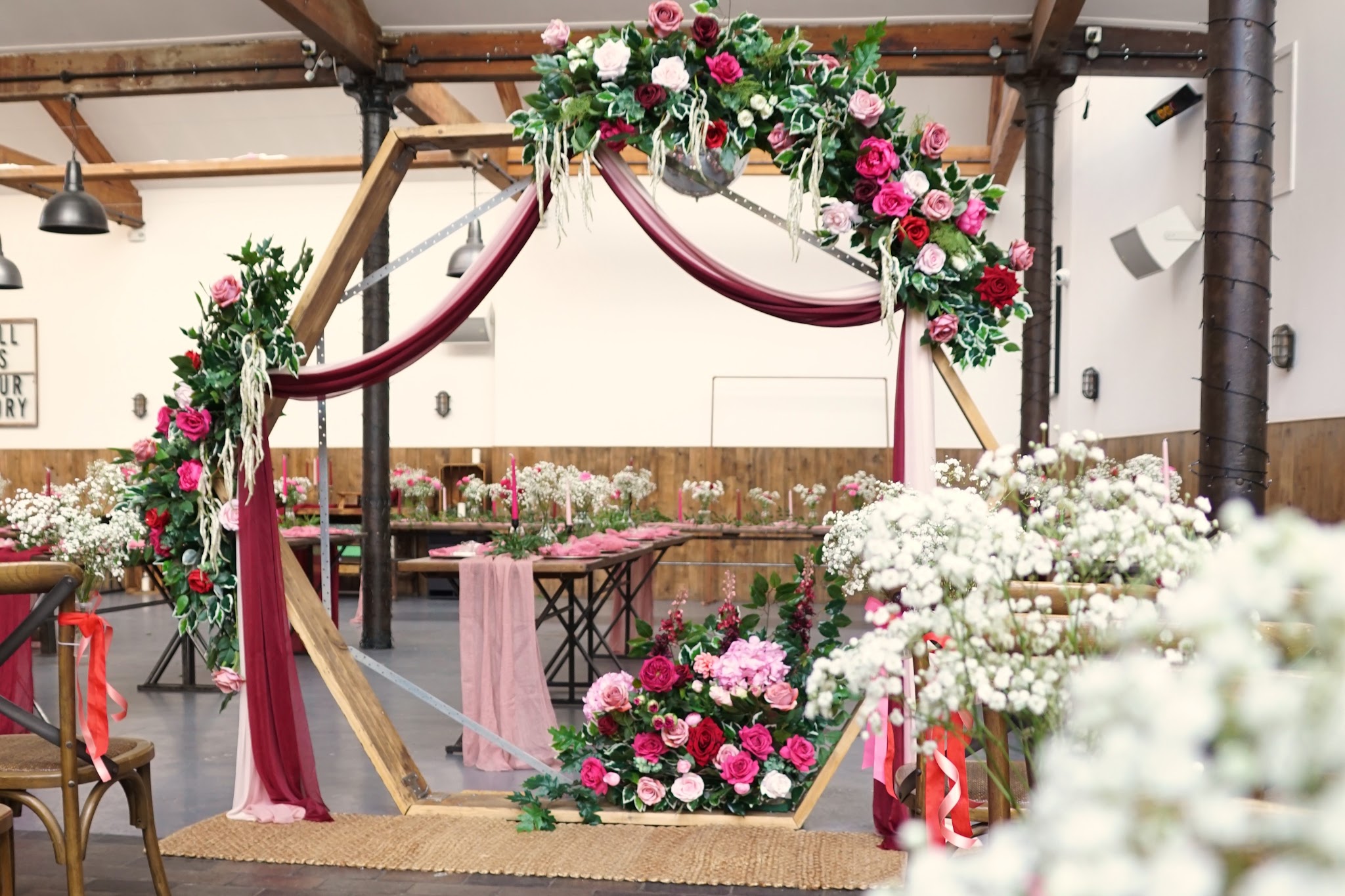 The Secret Bridesmaid - Decorators - photo 1