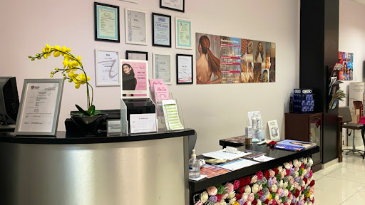 BeeZee Health & Beauty