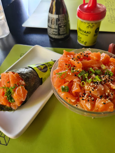 Salmão temperado e temaki no rodízio do Sensei Temaki da Asa Norte