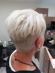 Photo n°4 de Liberty Coiff à Habas (Salon de coiffure)