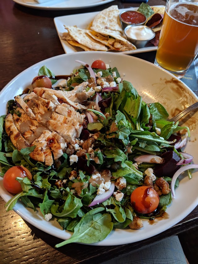 4th Spot Kitchen & Bar