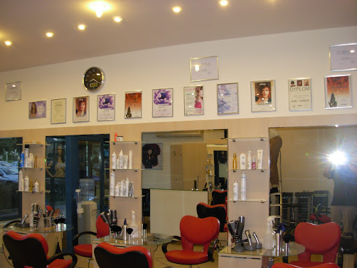 Salon Fryzjerski-Kosmetyczny "" EWA"" ul Książkowa 9-D