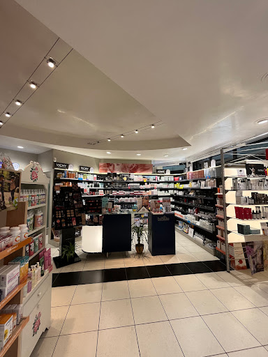 Farmacia Pierin Carmela Gallery - Italy