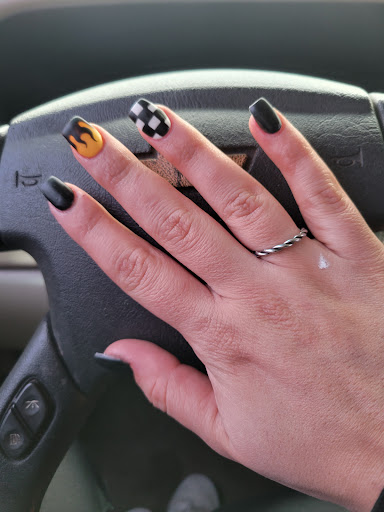 Daisy Nails - Visual
