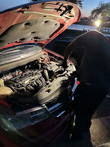 Roadmaster Mobile Mechanic & roadside Service "EXPERIENCE A DISASTER CALL the ROADMASTER " - Thumbnail