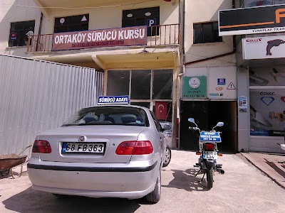 Photos of Ortak&ouml;y Thursday Market