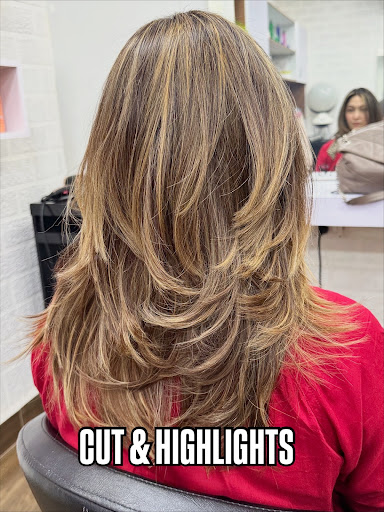 Experience personalized styling, expert consultation & a relaxing salon environment designed for… post image