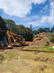 Photo n°10 de JB TP - Terrassement et assainissement création paysager à Saint-Nic (Service d'assainissement)