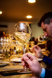 Photo n°12 de Agence OenoSpheres - Champagne et Bourgogne à Troyes (Agence de voyages)