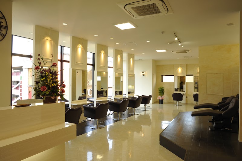 Agu hair luce 福岡大橋