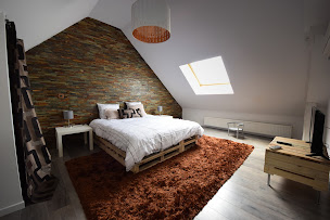 Photo n°3 de DOMAINE LORENGRAIN à Bruyères-et-Montbérault (Appartement de vacances)