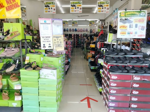 Kedai Kasut Yebeng