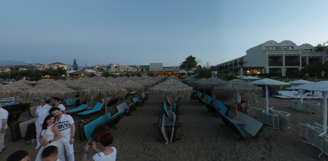 Almira Beach Bar Restaurant Chania - Εστιατόριο