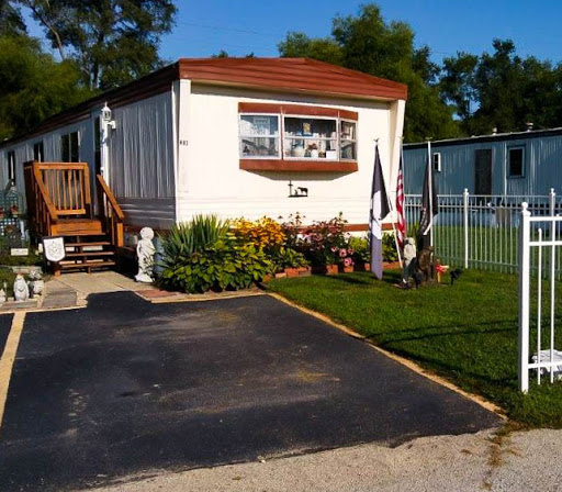 Kankakee Estates - Visual
