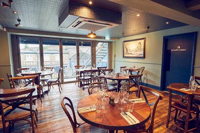 East Putney Tavern