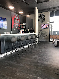 Photo n°28 de Freshcut Barber Shop à Fleury-Mérogis (Magasin d'articles de coiffure pour hommes)