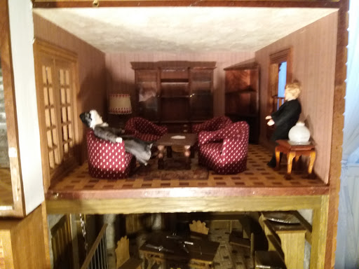 Winni's Puppenhaus Museum - Thumbnail