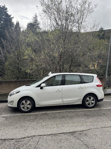 Taxi Serra San Quirico (Indian Taxi) - Thumbnail