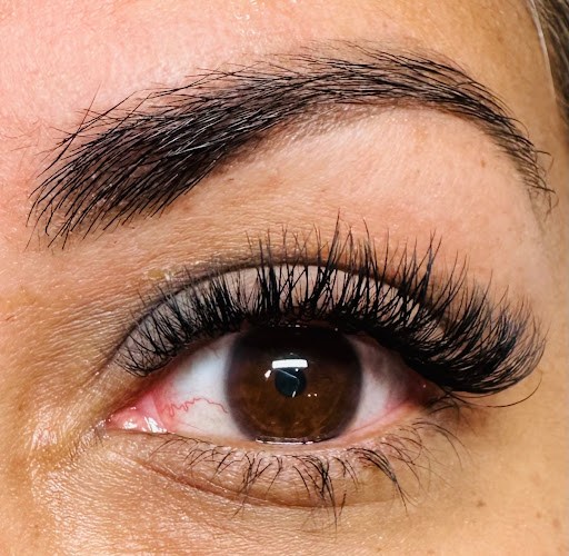 Amy Lashes - Visual