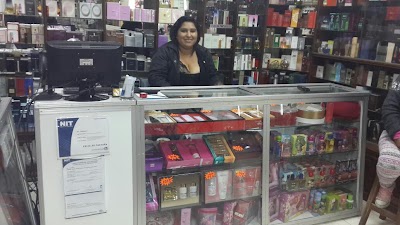 Photos of Perfumer&iacute;a Farina - Miami
