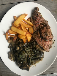 Photo n°6 de Café hôtel restaurant la Lorraine à Clichy (Restaurant)