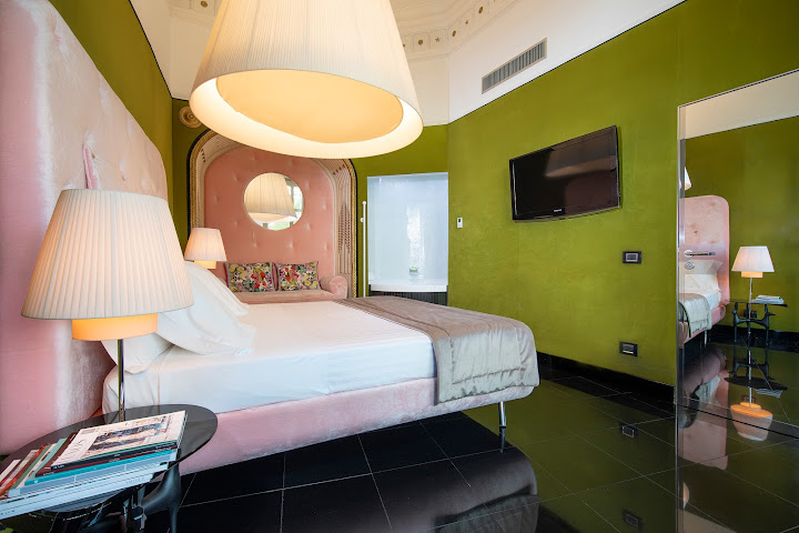 Grand Hotel Palace Rome by null