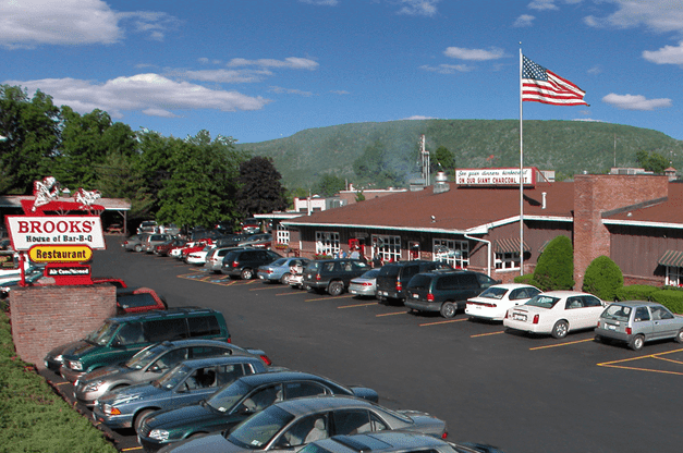 Brooks' House of Bar-B-Q by null