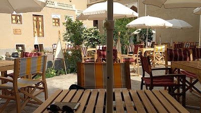 Photos of Safavi Caf&eacute;