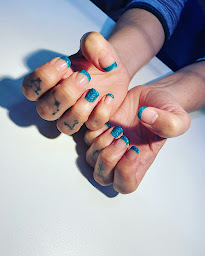 Photo n°15 de La pose by Vir à Auch (Salon de manucure)