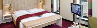Photos of M&ouml;venpick Hotel Frankfurt City