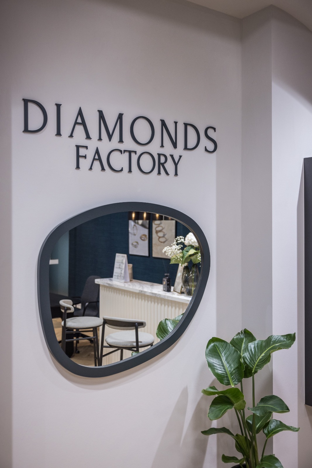 Diamonds Factory Leeds - Jewellery - photo 1