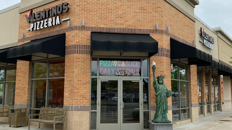 Dino's Chicken & Burgers, Pomona, CA