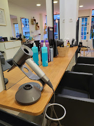 Photo n°5 de L’Annexe des Abbesses à Paris (Salon de coiffure)