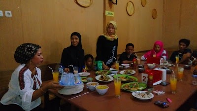 Photos of Rumah Makan SERUNI pantai BAJO bone