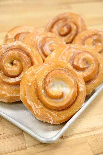 Billy’s Donuts - Visual