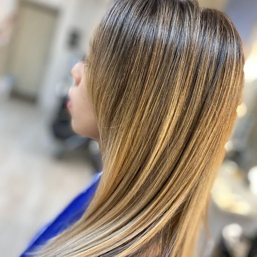 Pracownia Fryzjerska Jagiellońska 75 Stylizacja Paznokci, Brwi, Fryzjerstwo.