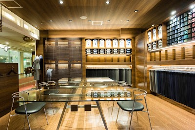 DIFFERENCE アミュプラザ博多店