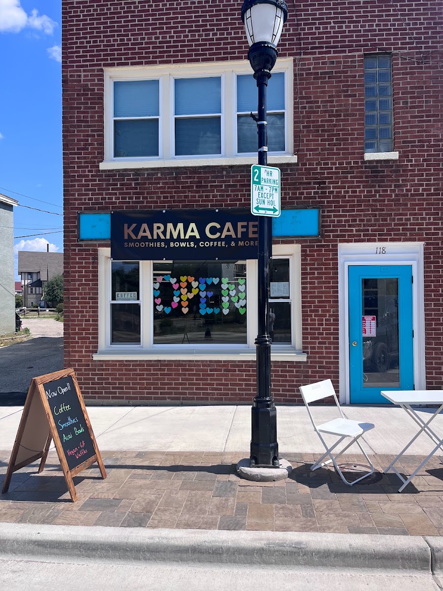 Karma Cafe & Smoothie Bar — photo 1