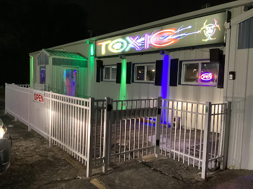Toxic - Visual