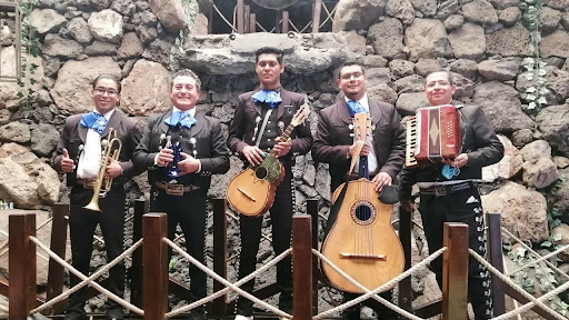Mariachis en Celaya.