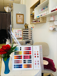 Photo n°15 de Maryline Coiffure à Amiens (Salon de manucure)