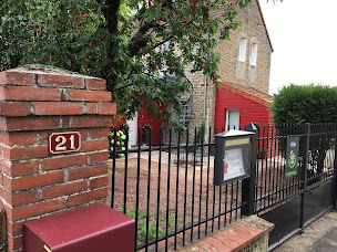 Photo n°10 de Calm au Canal de Centre- Chambres d'hôtes & Gite à Dennevy (Gîte)