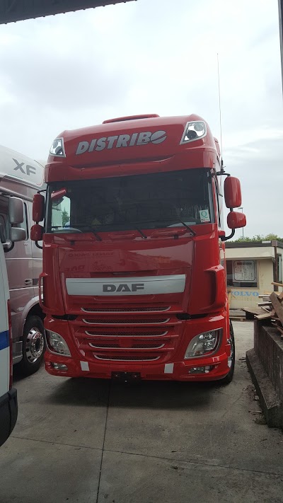 Photos of Tanzi Paolo Officina Snc- Riparazione CAMION -VOLVO E DAF