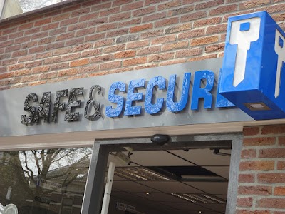 Safe & Secure Van der Meer