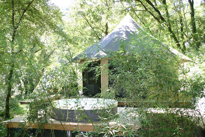 Prehistoric Lodge - Hôtel du Pont d'arc (Adults Only) by null