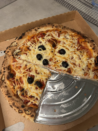 Photo 5 - DE STORIG KASCHTE - DISTRIBUTEUR DE PIZZAS