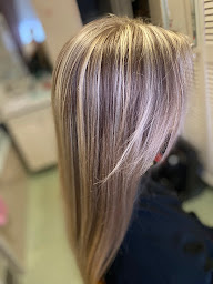 Photo n°14 de Valerie Coiffure à domicile à Aulnay-sous-Bois (Salon de coiffure)